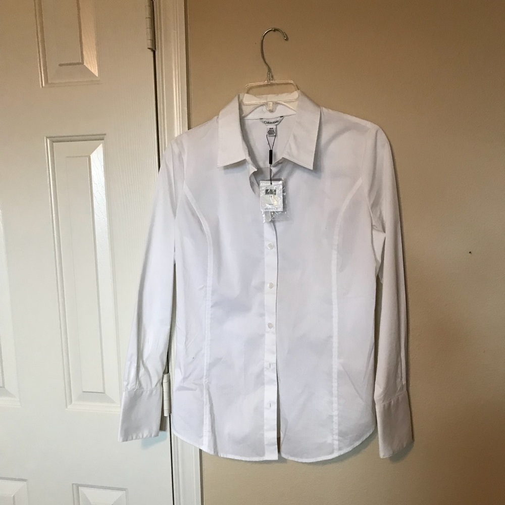 Calvin Klein shirt:  Size (S/P).